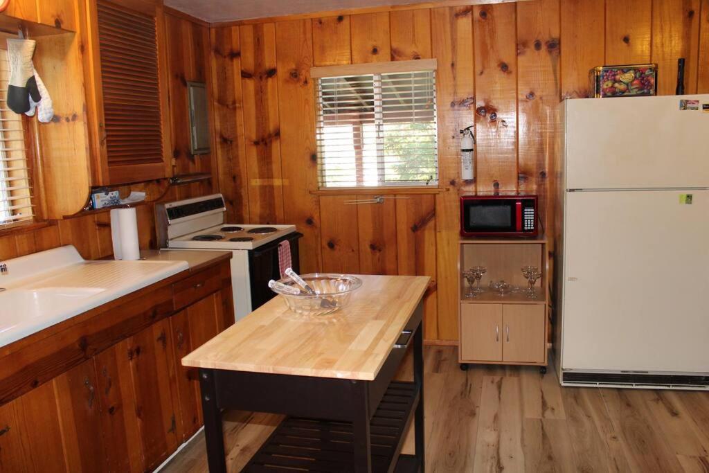 Rustic Chapparal Cabin At Bass Lake Heights Villa Oakhurst Dış mekan fotoğraf